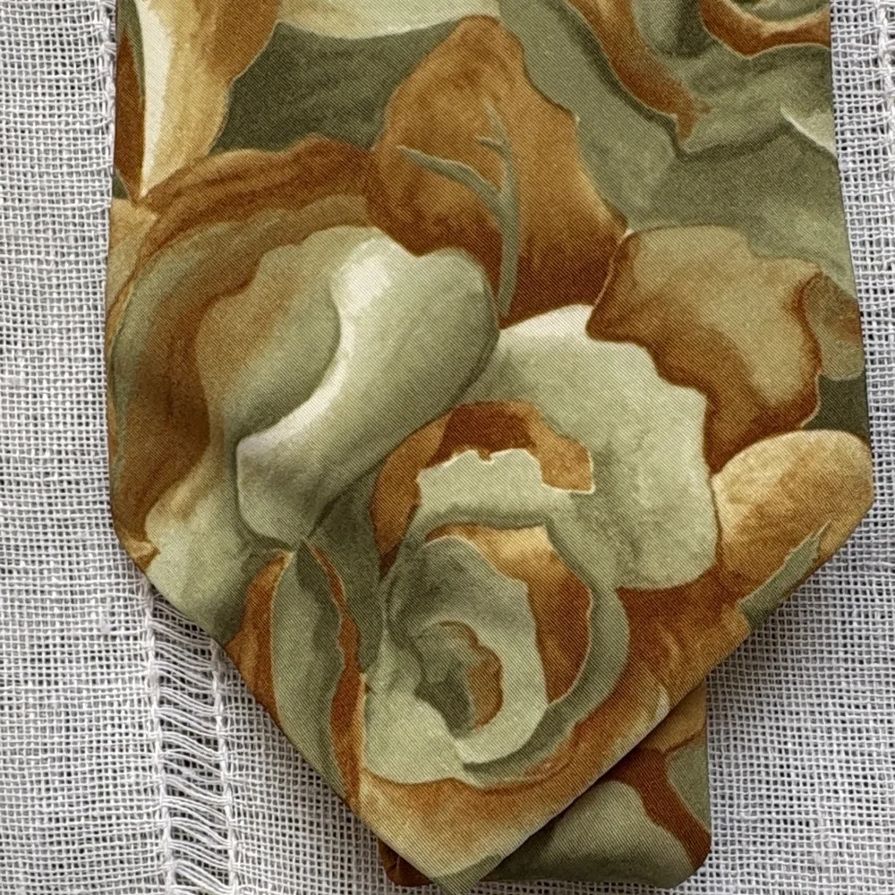 Oleg Cassini Floral Tie in Green and Brown